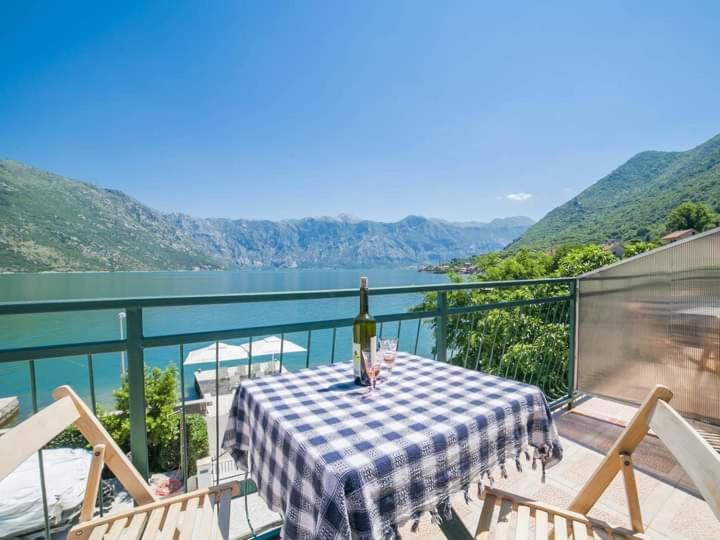 Apartments Iva Kotor Extérieur photo